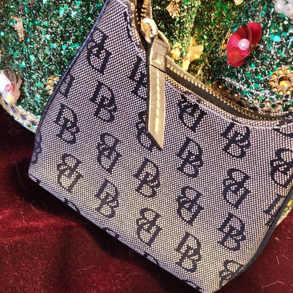 Vtg Dooney & Bourke Bitsy | Heritage y2K Classic Logo | Structured Mini Purse - Picture 3 of 16